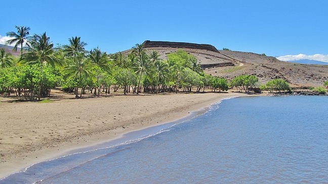 Pelekane Beach at Pu'ukohola Heiau